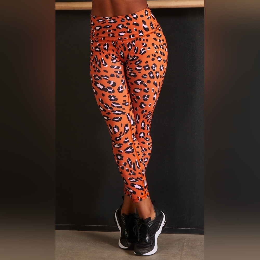 Fabletics Define PowerHold High-Waisted 7/8 Leopard Print Leggings Size 3X - Picture 4 of 16